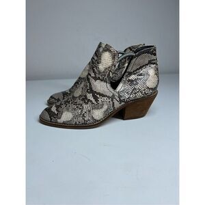 Beast Fashion Woman's Sz 8,5 Karsen Style Snake Print Ankle Booties Fall Shoes